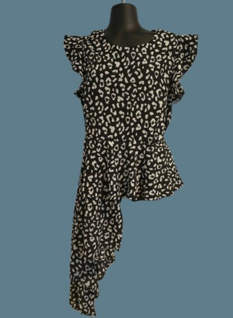 L.N.V. Leopard Print Asymmetrical Peplum Top Flutter Sleeve Black White Medium